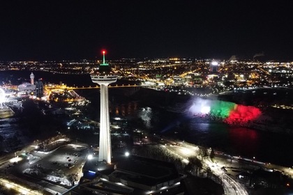 За втора поредна година Канада отбеляза Националния празник на Република България с незабравимо светлинно шоу и в нощта на 3-ти март